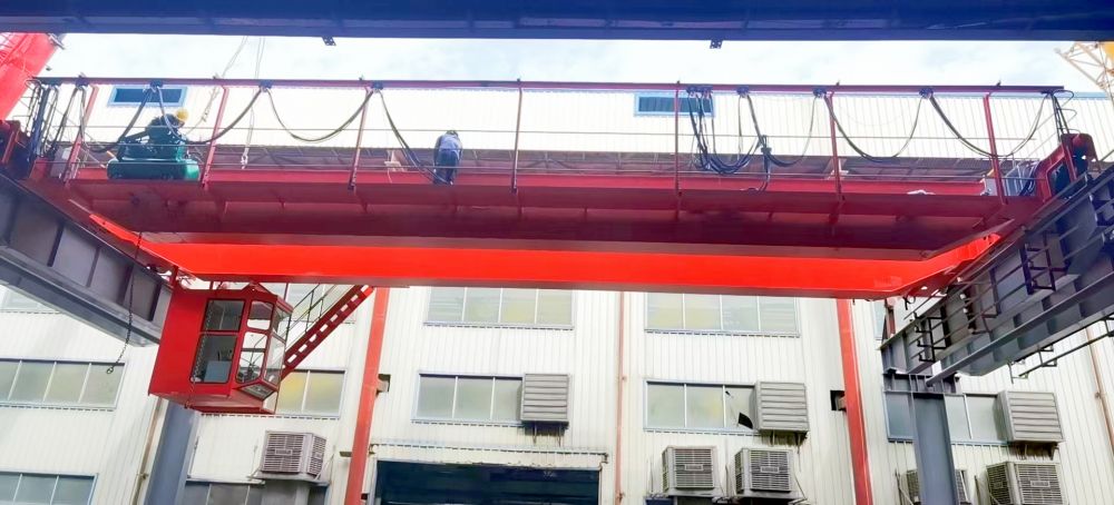 起重機(jī)修理維保.jpg
