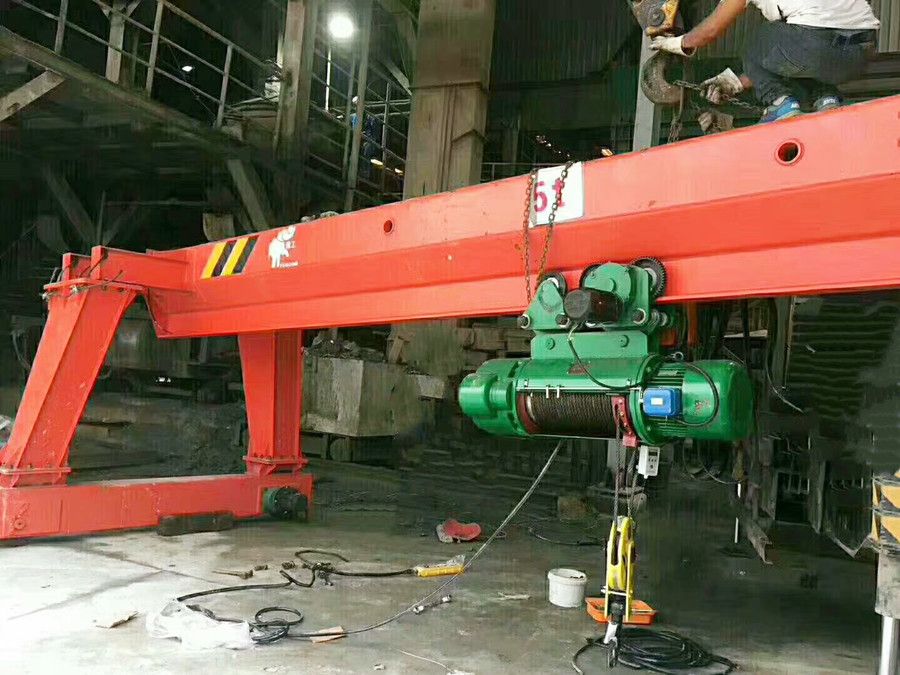 江西上饒龍門吊、行業(yè)專用起重機、MH型電動單梁門式起重機