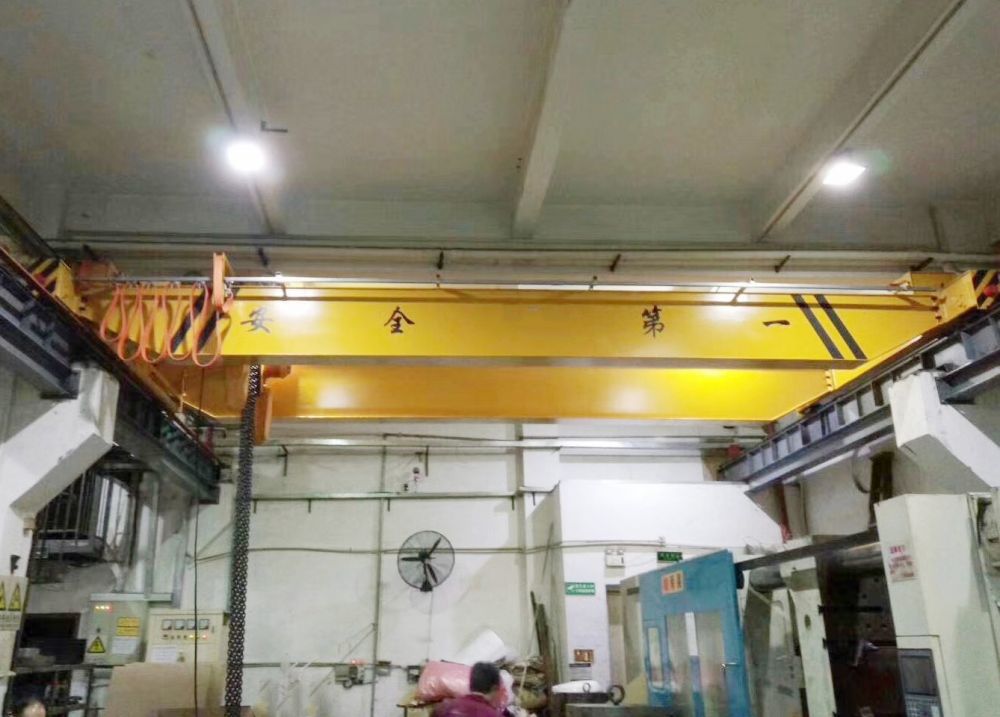 LH型電動葫蘆雙梁吊.jpg